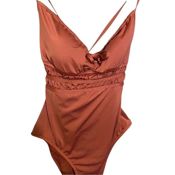 Kona sol women’s one piece, Gathered front, modern swimsuit, size large - Picture 2 of 5